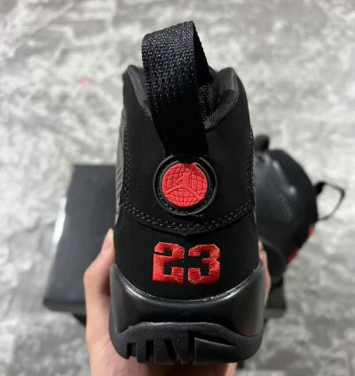 Air Jordan 9 Retro Bred