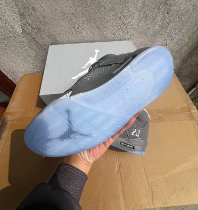 Nike Air Jordan 5 Retro Wolf Grey