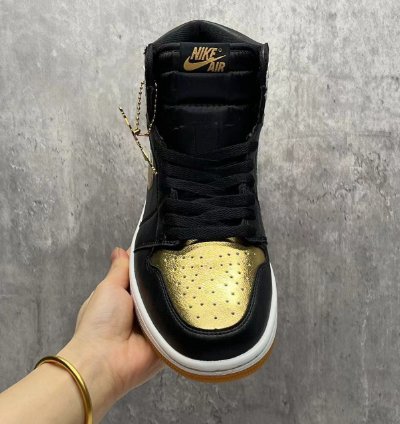 Jordan 1 High Og Metallic Gold Mens Shoes
