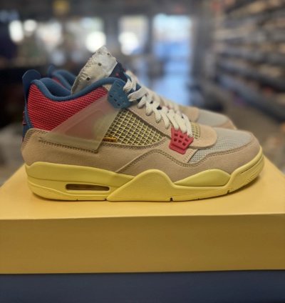 Air Jordan 4 Retro Union Guava Ice