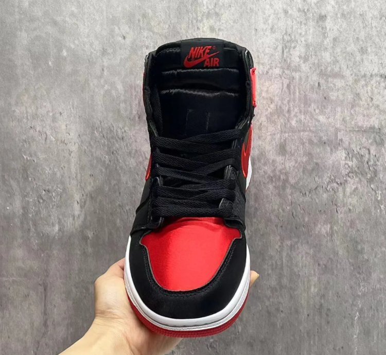 Air Jordan 1 Retro High Og Chicago Lost And Found Shoes Sneakers
