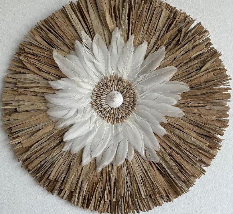 Handmade Raffia Feather Macrame Wall Decor Boho Tropical Shell Wall Hanging Aesthetic Art