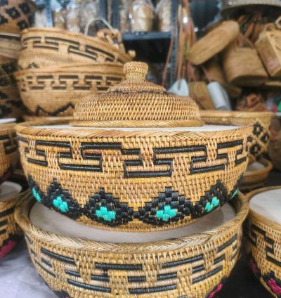 Handmade Ate Round Bokor Basket With Colored Patra Wajik Motif Natural Woven Storage Box 35 Cm