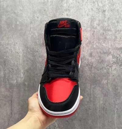 Air Jordan 1 Retro High Og Chicago Lost And Found Shoes Sneakers