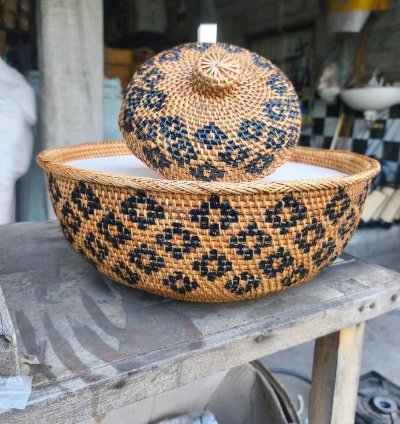 Handmade Ate Rattan Bokor Basket With Spray Crocodile Motif Decorative Woven Storage Box
