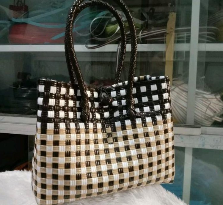 Premium Handwoven Jali Tote Bag Blck Gold