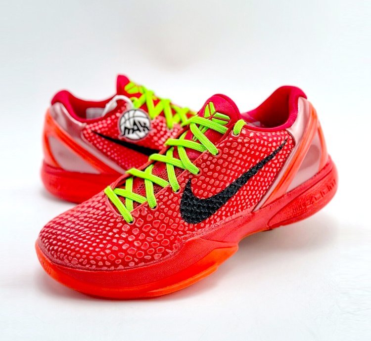 Nike Kobe 6 Protro Reverse Grinch Sneaker