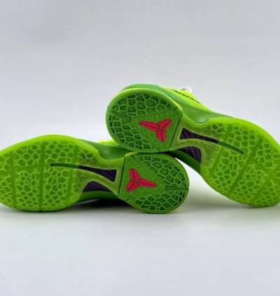 Zoom Kobe 6 Protro Grinch Sneaker