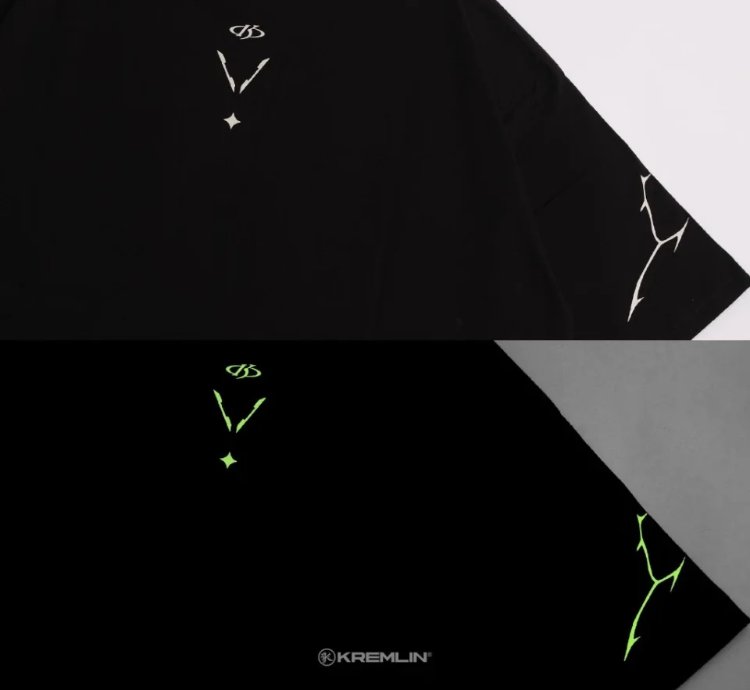 Kremlin Boxy Glow T-shirt Black Level Up