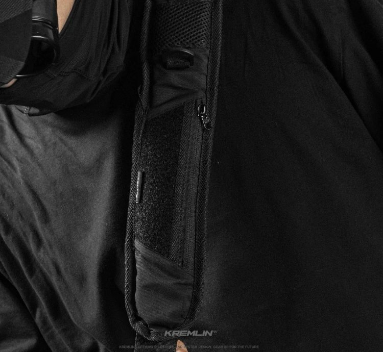 Kremlin Atom - Tactical Slingbag Black 23 L Black