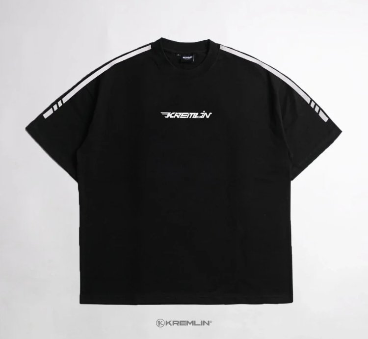 Kremlin Run 99 - Oversized Relaxed Fit Black T-shirt