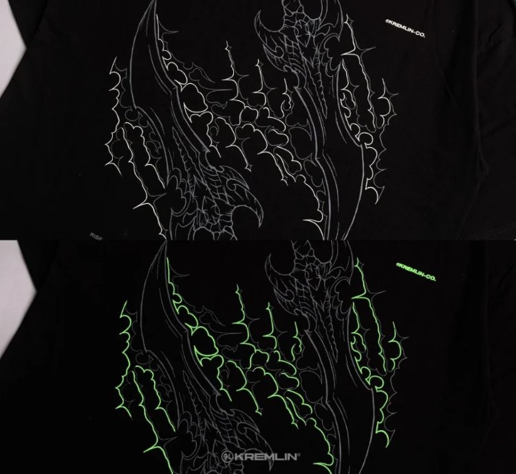 Kremlin Boxy Glow T-shirt Black - Rise