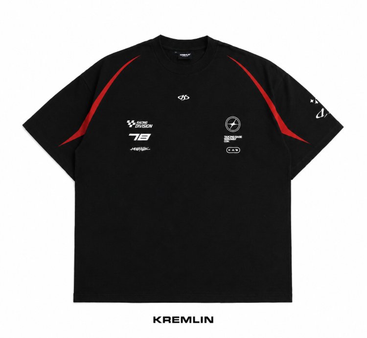 Kremlin Apex - Oversized Raglan Relaxed Fit Black T-shirt