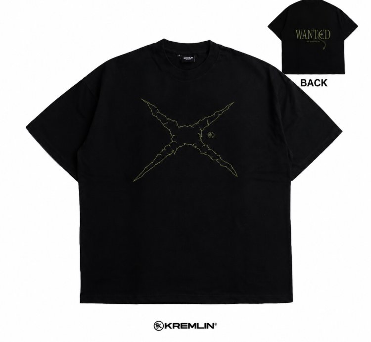 Kremlin Wanted - T-shirt Oversized Fit Black - Anime Xpremiental