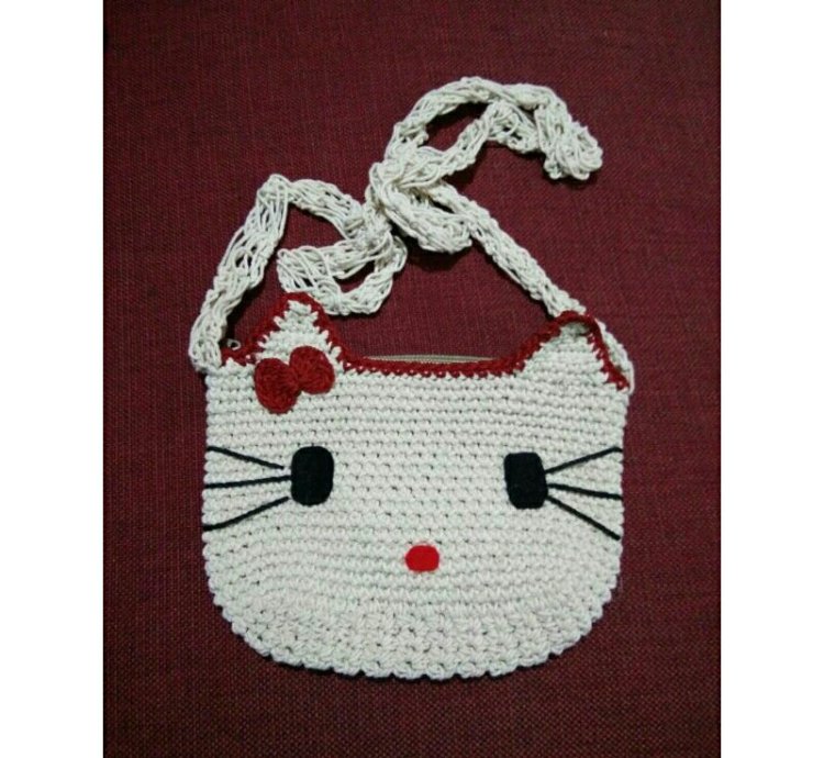Hello Kitty Knitted Bag