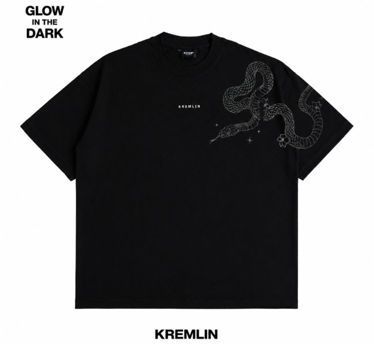 Kremlin Oversized Glow T-shirt Black Cobra