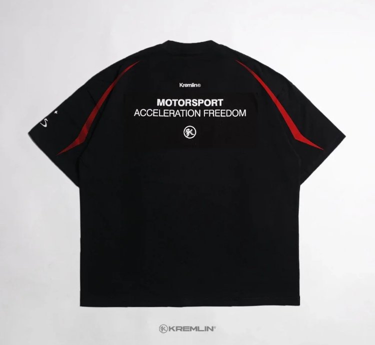 Kremlin Apex - Oversized Raglan Relaxed Fit Black T-shirt