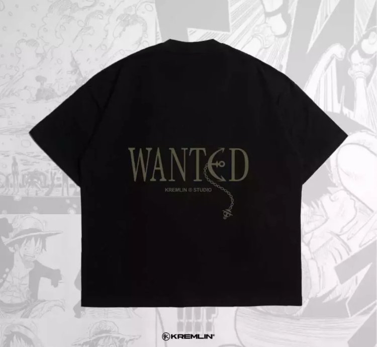 Kremlin Oversized Anime T-shirt - Wanted