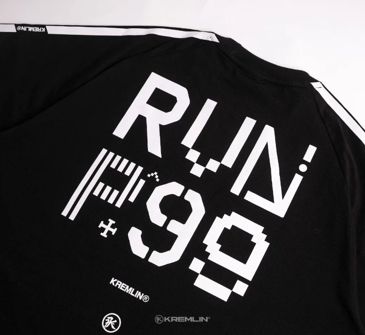Kremlin Run 99 - Oversized Relaxed Fit Black T-shirt