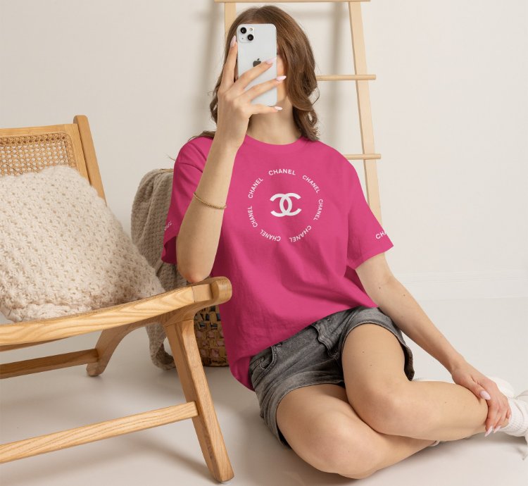 Chanel Logo Circle Heliconia T-shirt - Size Usa