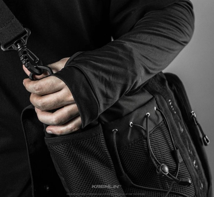 Kremlin Atom - Tactical Slingbag Black 23 L Black