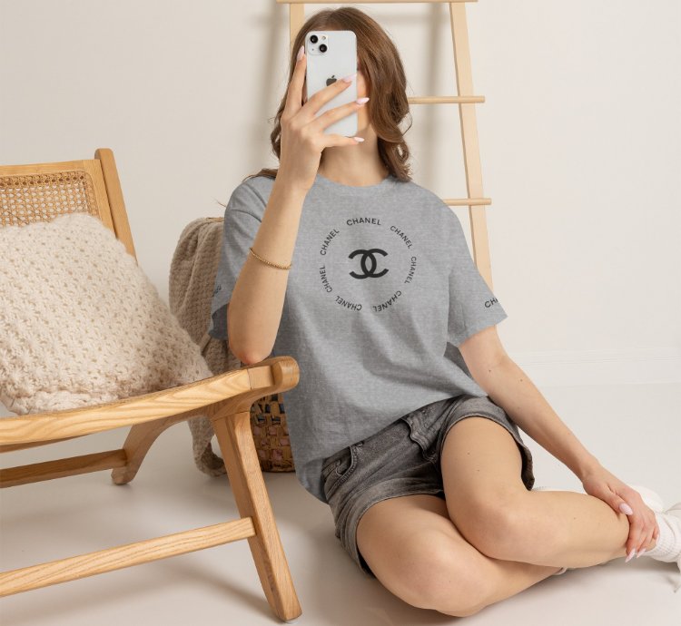 Chanel Logo Circle Grey T-shirt - Size Usa