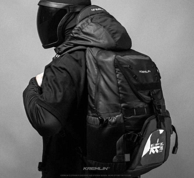 Kremlin External - Backpack Hood Black 30 L