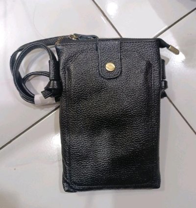 Womens Genuine Leather Phone Crossbody Bag Small Leather Cell Phone Purse Mini Shoulder Bag Everyday Travel Bag In Black