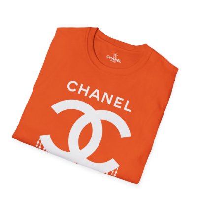 Chanel Logo Necklace Orange T-shirt - Size Usa