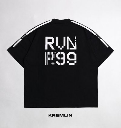 Kremlin Run 99 - Oversized Relaxed Fit Black T-shirt
