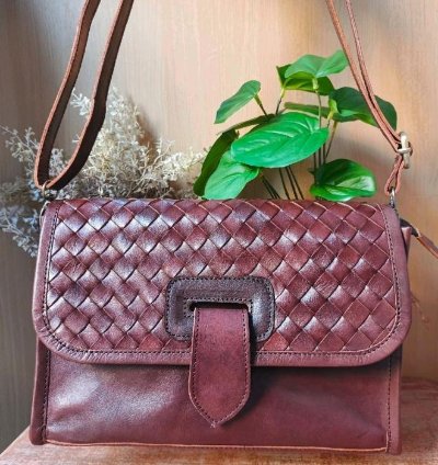 Womens Genuine Leather Woven Crossbody Bag Handcrafted Shoulder Purse Elegant Everyday Handbag Gift For Her In Brown